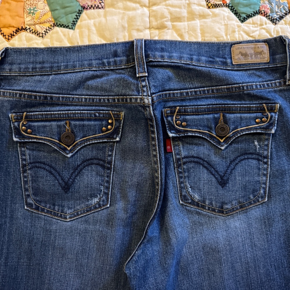 Women's Levis 515 Boot Cut Jeans Blue Mid Rise Dark Wash Cotton Blend Size 6
